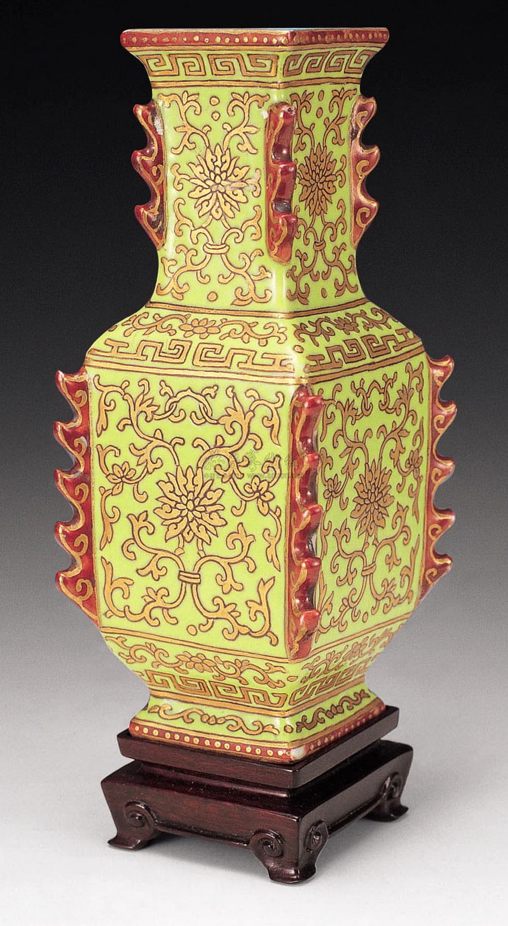 绿地描金缠枝花卉出戟方瓶】拍卖品_图片_价格_鉴赏_清代其它彩釉瓷器