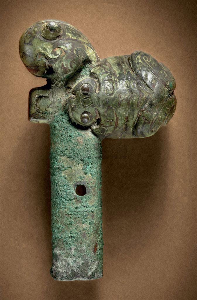 0807 商晚期,约公元前11世纪 青铜兽形杖首