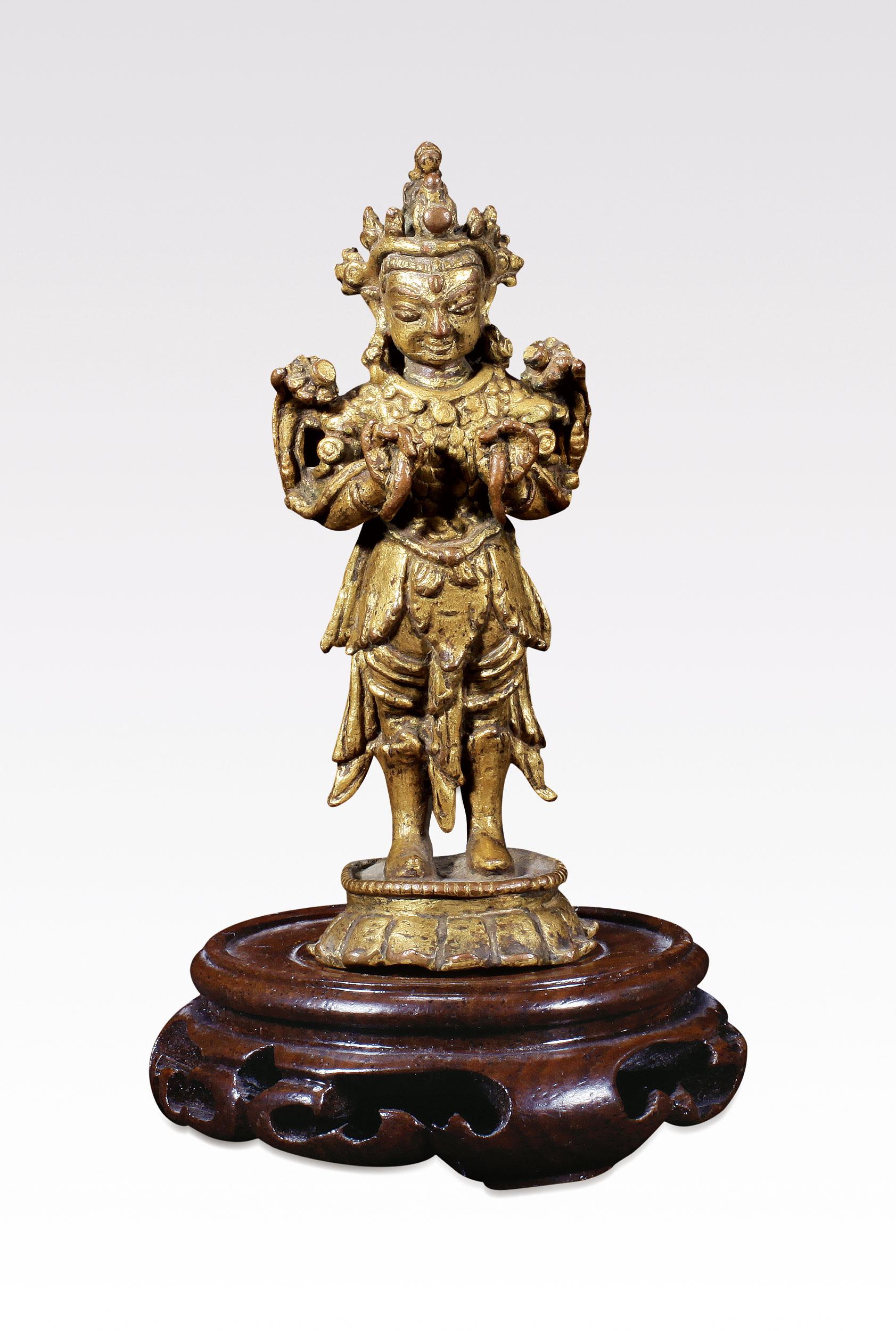 3013 清 铜鎏金印度教龙女像
