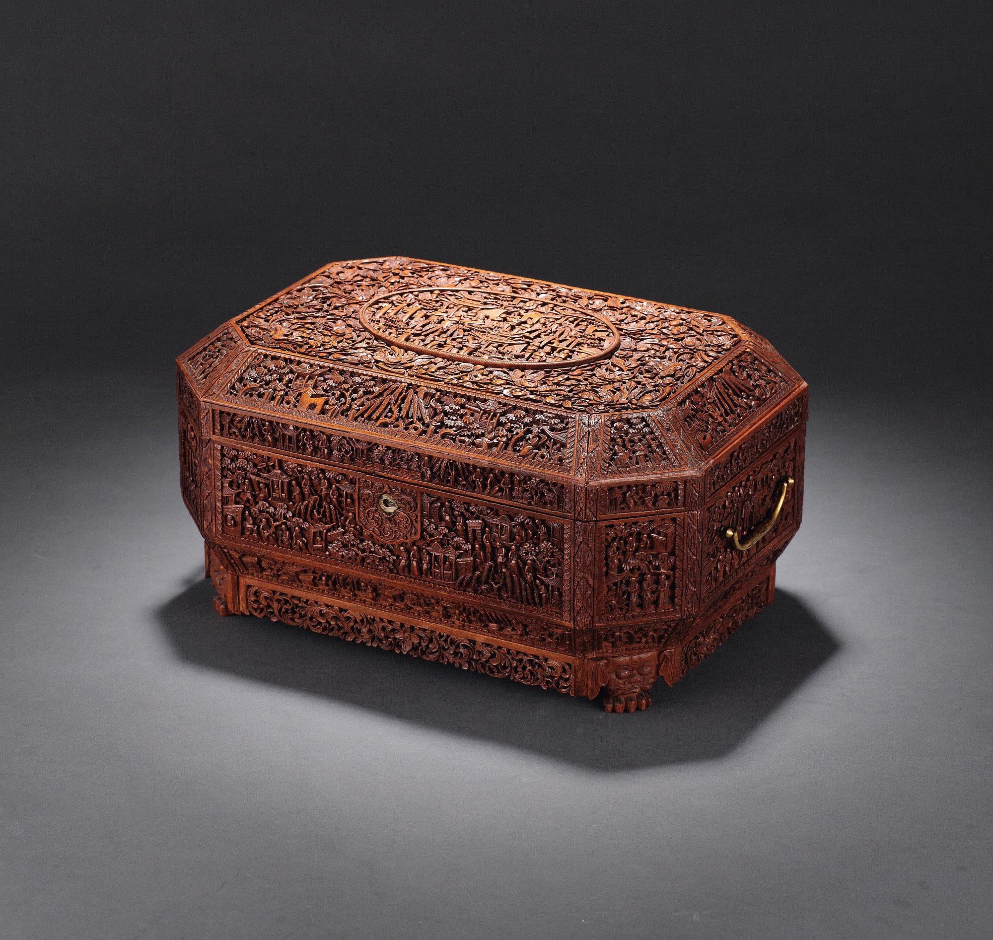清中期 檀香木雕人物首饰盒