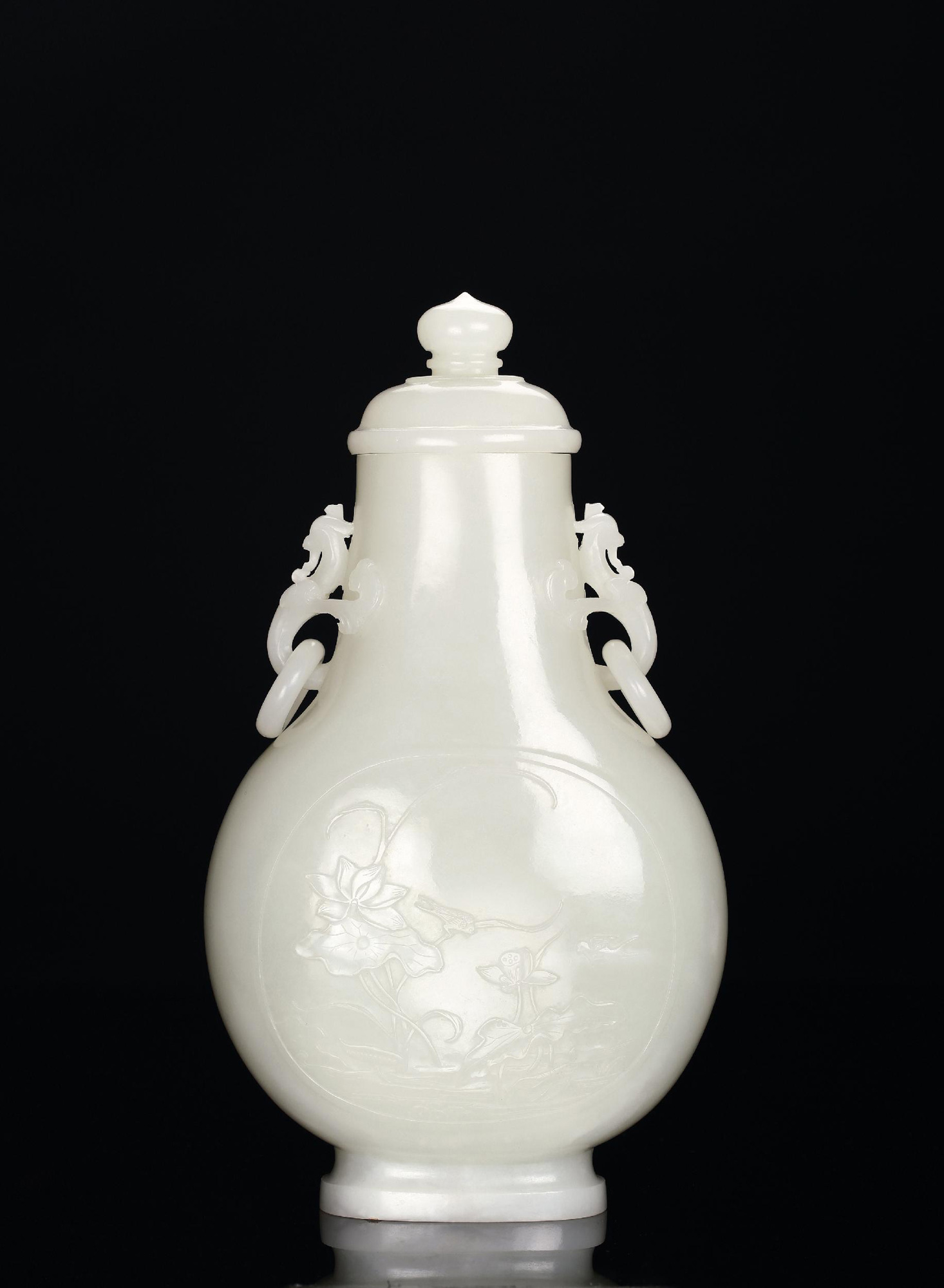 7504清乾隆白玉荷塘春色盖瓶