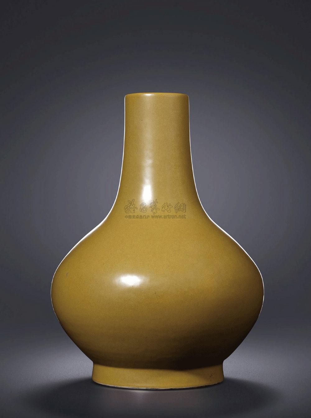 鳝鱼黄釉荸荠瓶拍品分类陶瓷