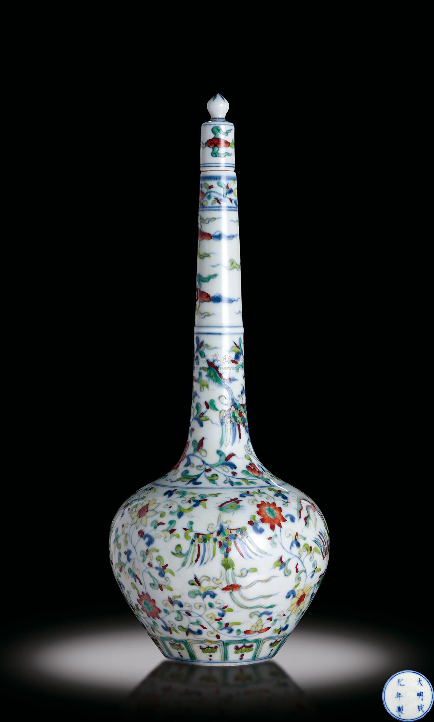 1045明成化斗彩缠枝凤纹长颈瓶